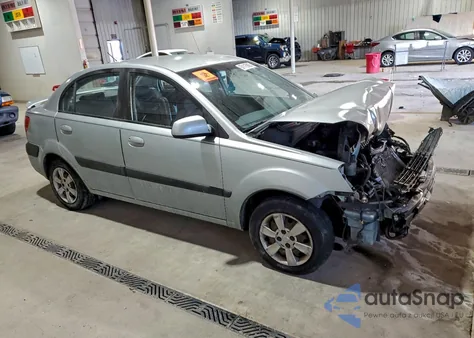 2007 Kia Rio Base z USA, uszkodzony, nr VIN KNADE123576261385